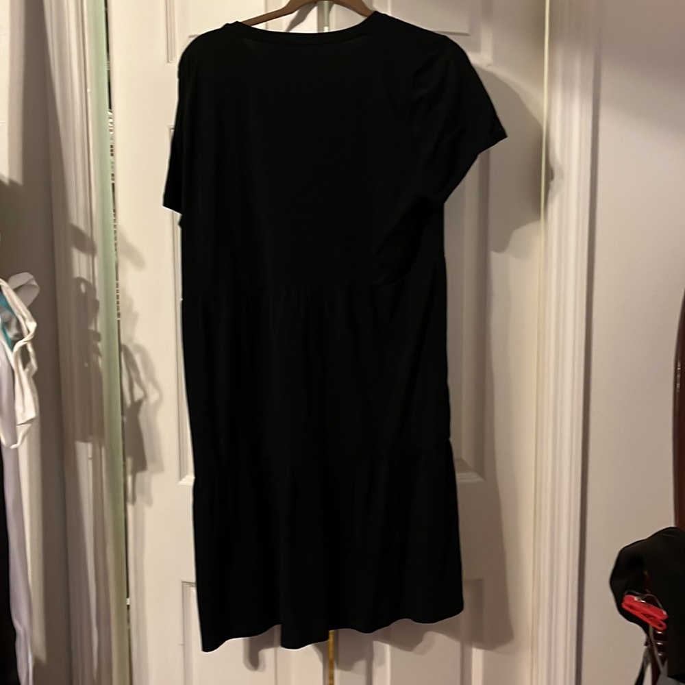 Three sunny dresses: NWT Black JCrew, Grey knit Gap, Marled Agnes B Sundresses - Picture 4 of 15